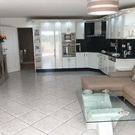 Apartament Happy Days *